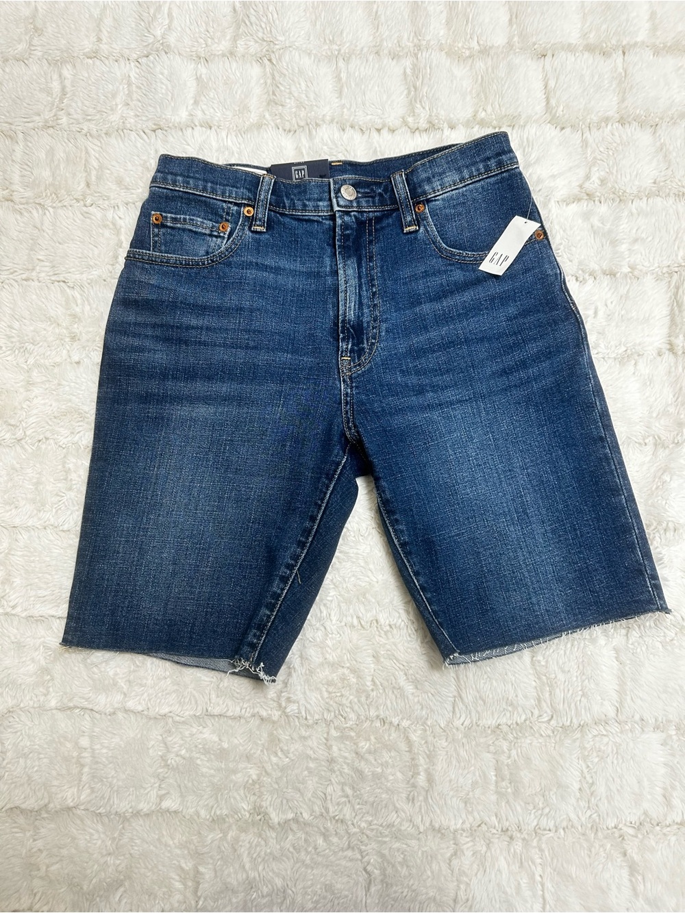 Gap Women’s  Denim Bermuda Shorts High Rise‎ Blue Jeans Size 26 / 2R